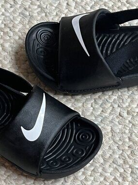 NIKE Kawa Slides Toddler Size 5C Boy Girl Unisex Black Slides Sandals Shoes